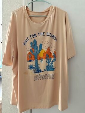 Graphic Desert Adventure Tee - Peach